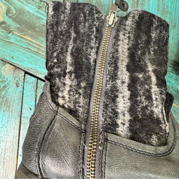 Bunker Grey Distressed Side Zip Mixed Media Steampunk Ankle Boots Size 6.5 - Picture 2 of 15